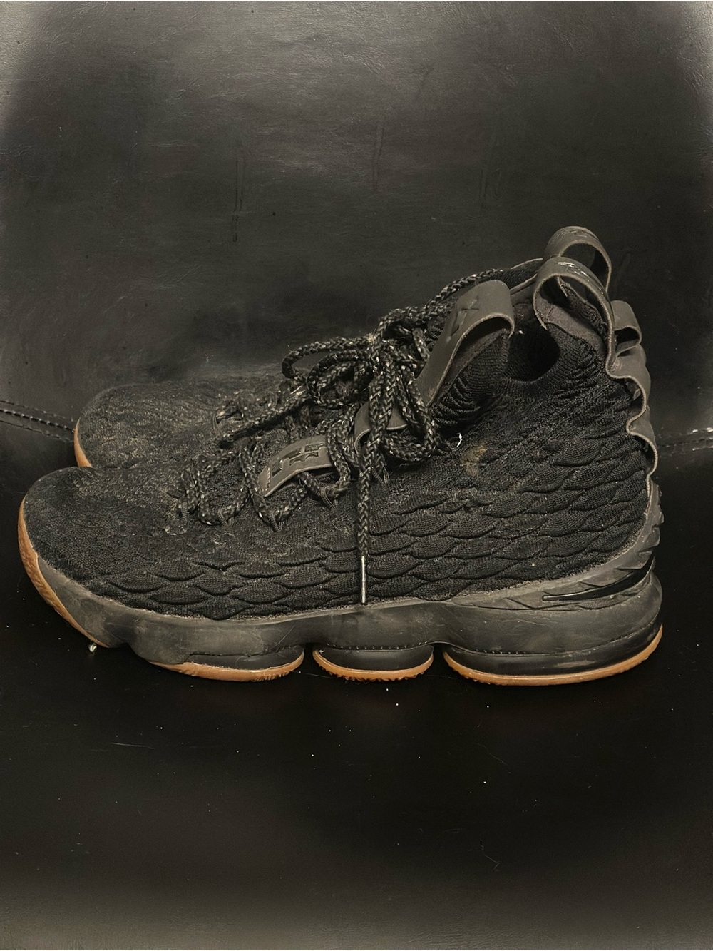 Nike LeBron XV 15 Basketball Shoes Black Gum Size Men’s 8.5